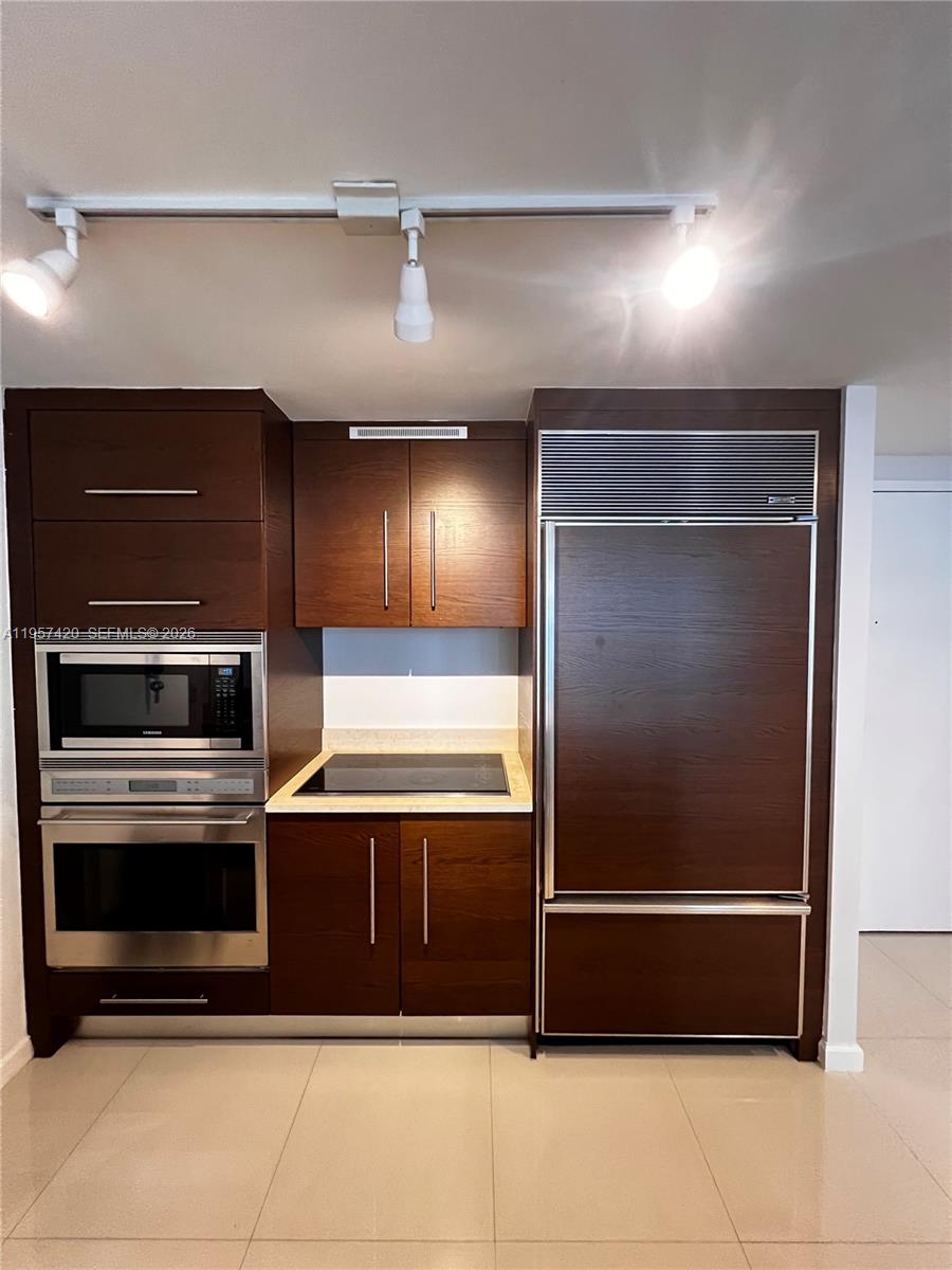 image Icon Brickell I17