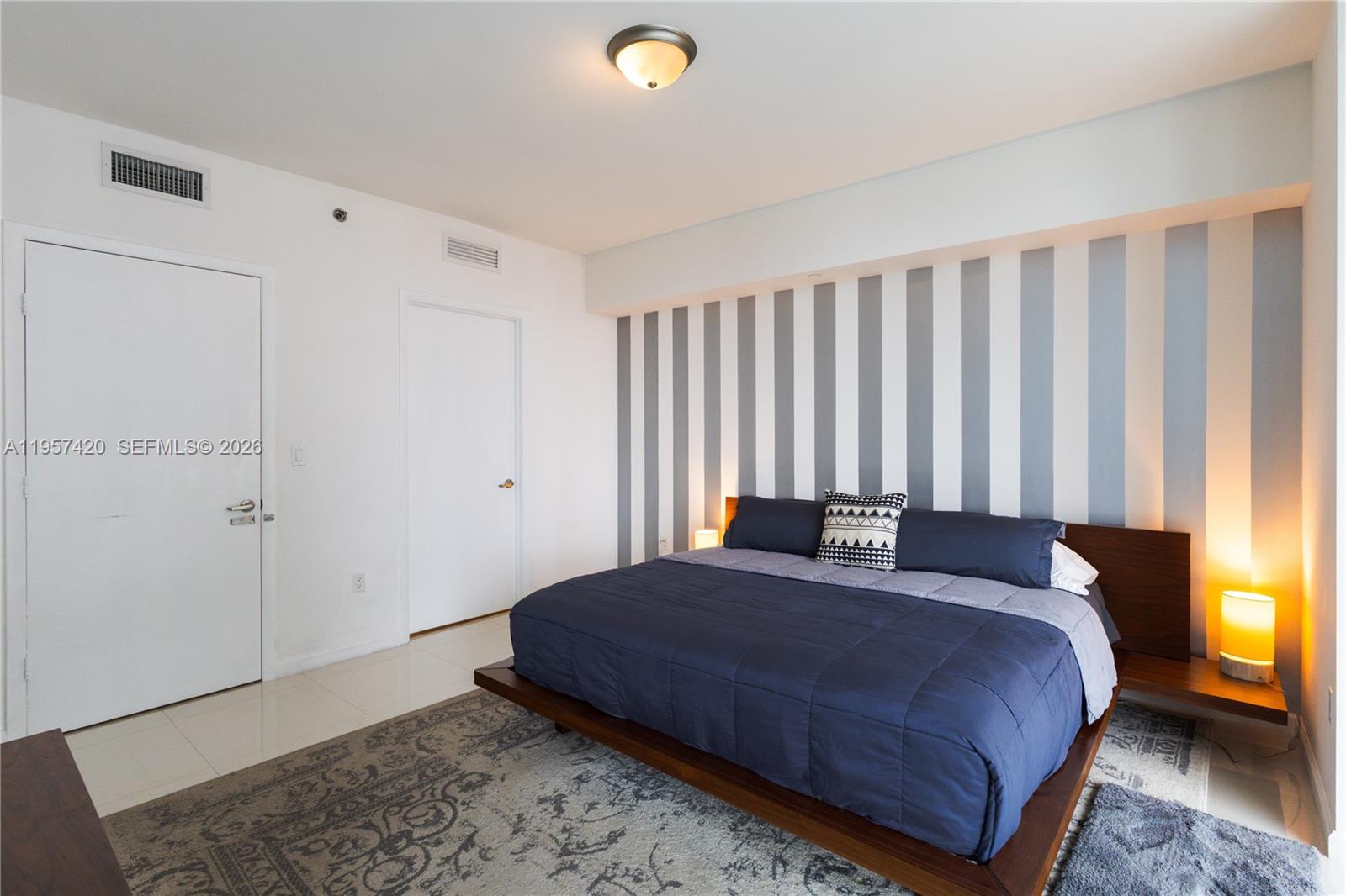 image Icon Brickell I22