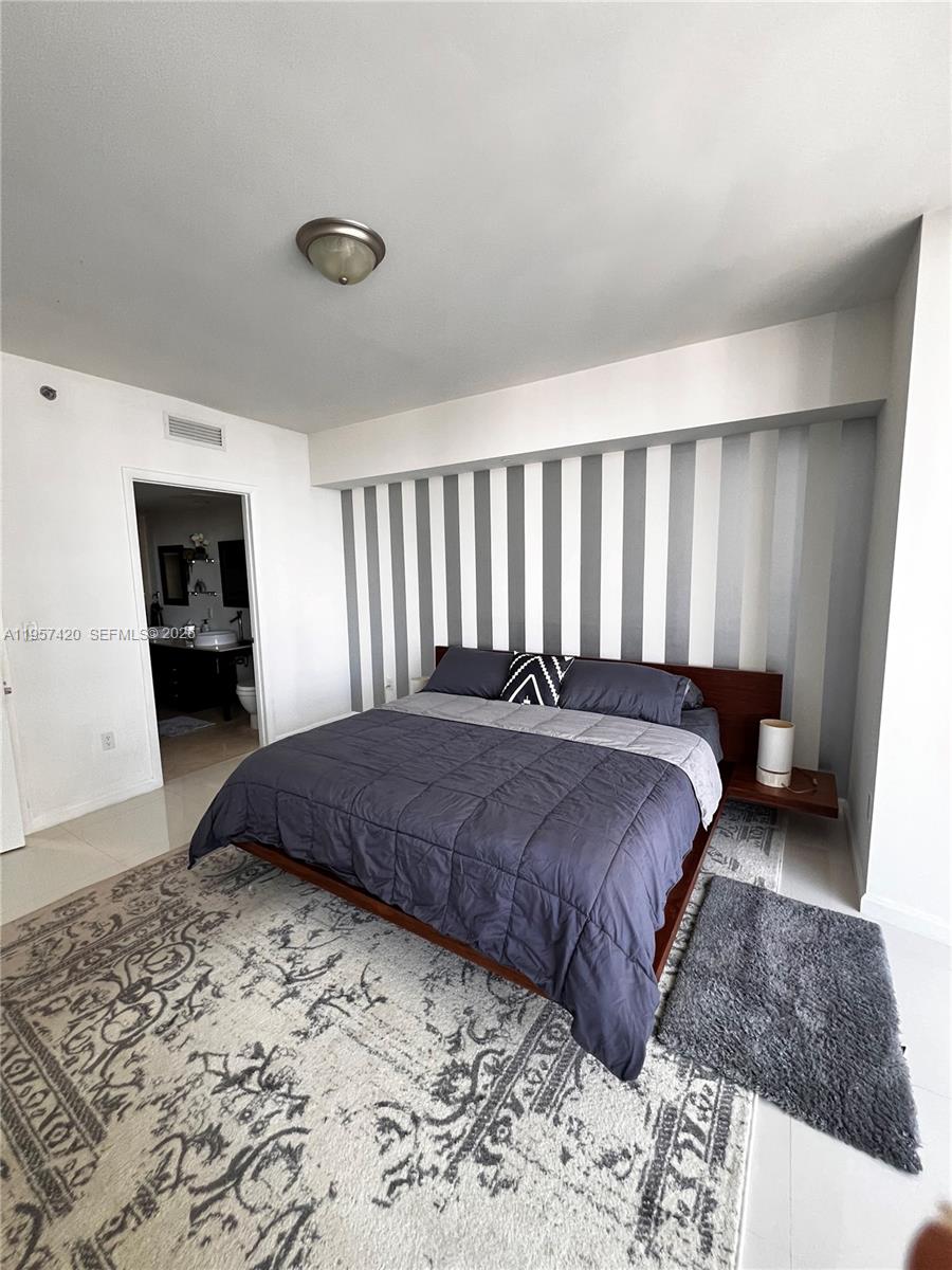 image Icon Brickell I23