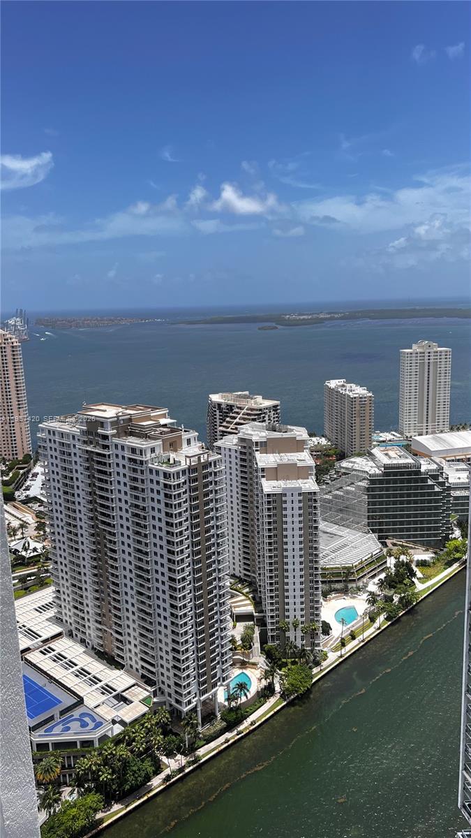 image Icon Brickell I39