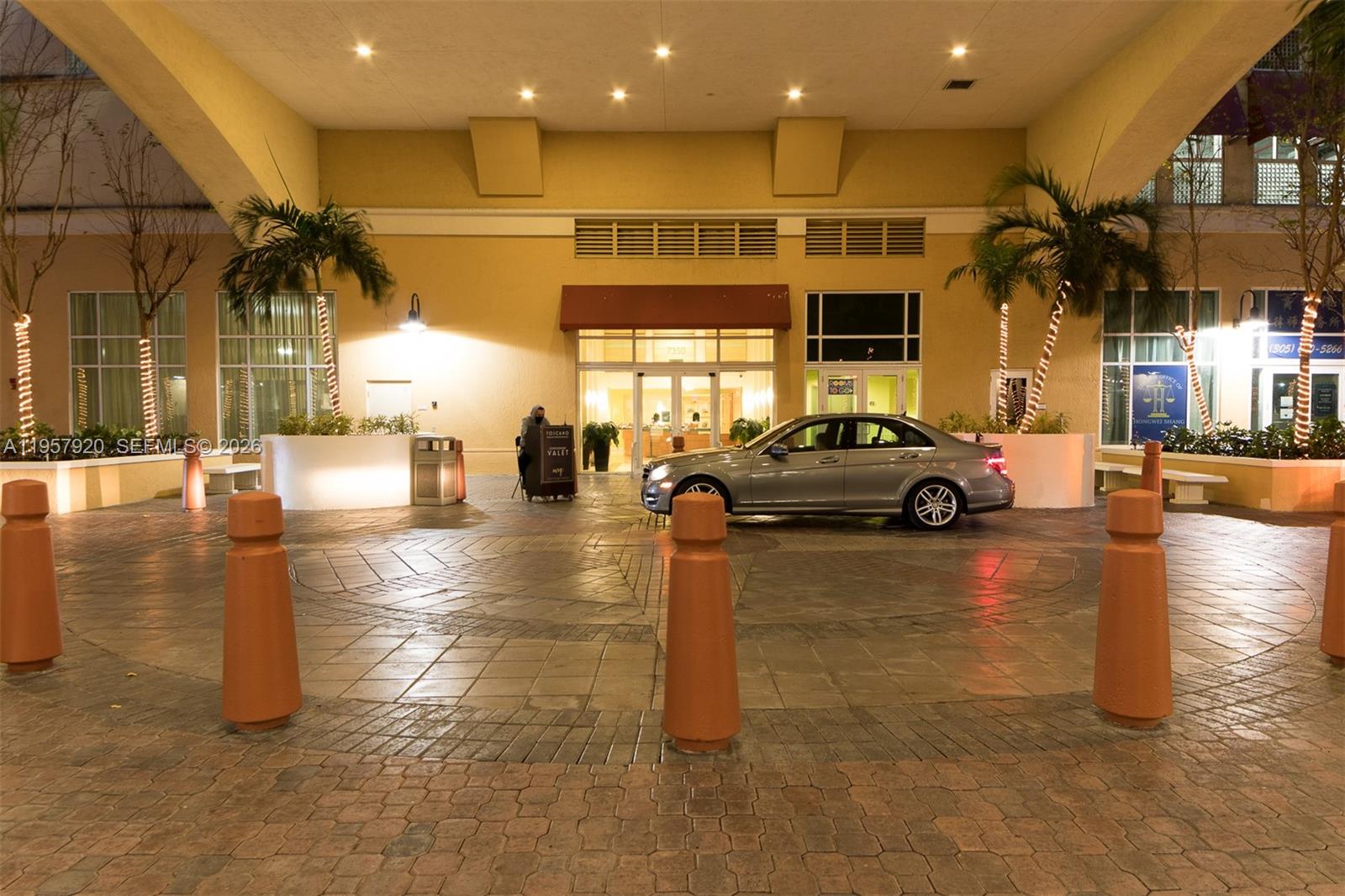 7350 SW 89th St #1203S Miami, FL 33156