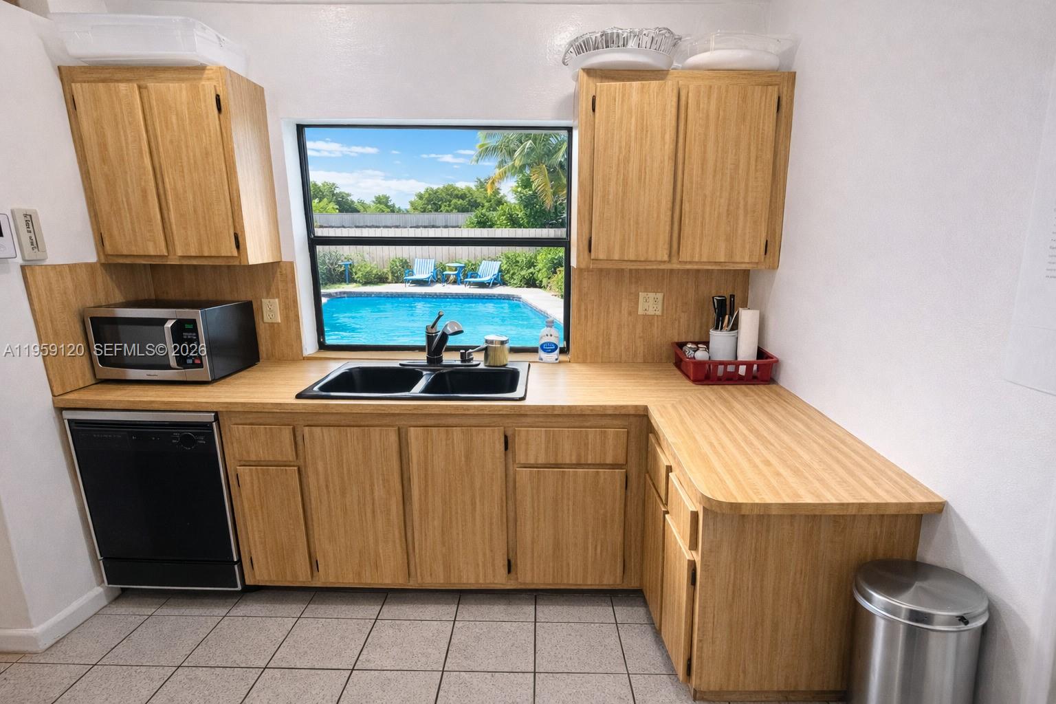 1411 SW 82nd Ave North Lauderdale, FL 33068