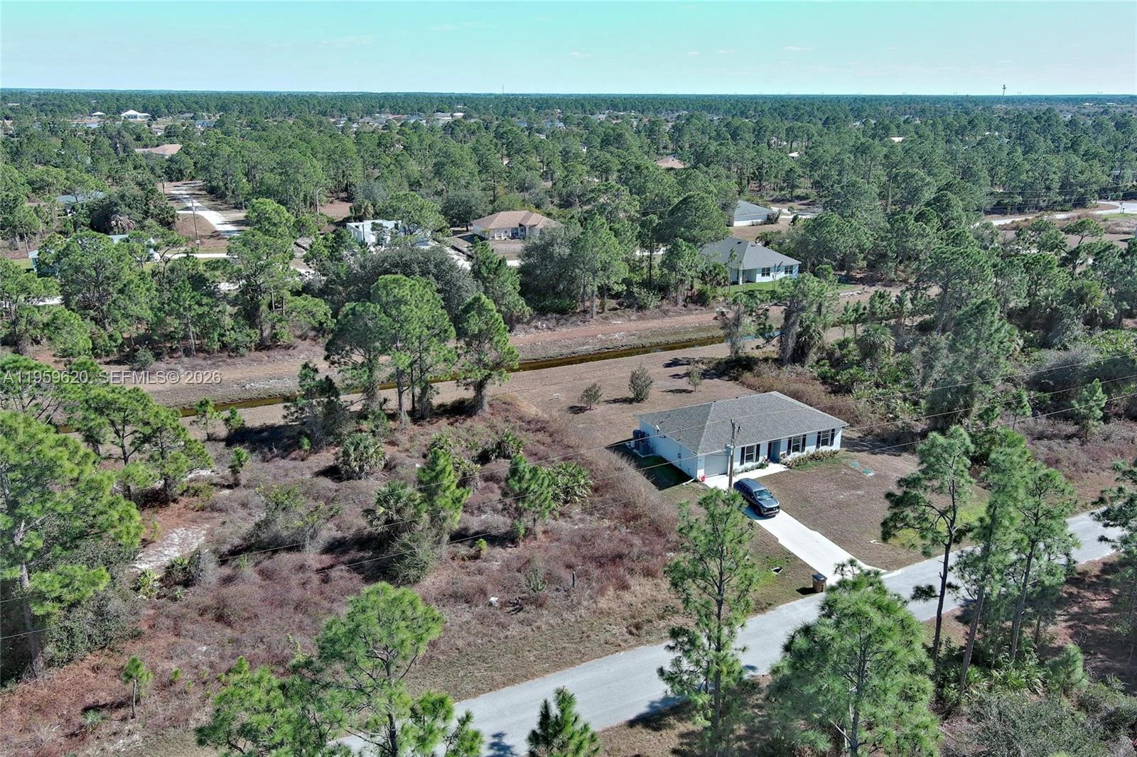 943 Foxdale Ave Lehigh Acres, FL 33974