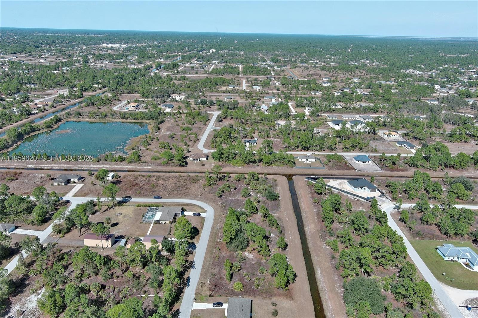 943 Foxdale Ave Lehigh Acres, FL 33974