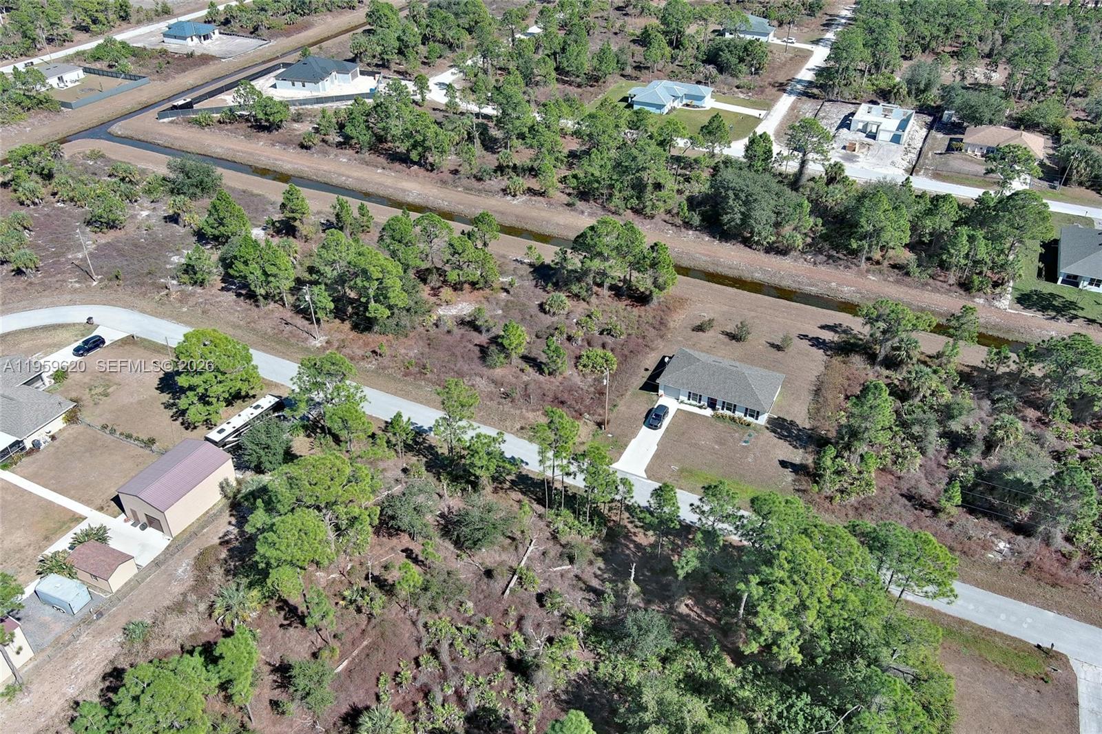 943 Foxdale Ave Lehigh Acres, FL 33974