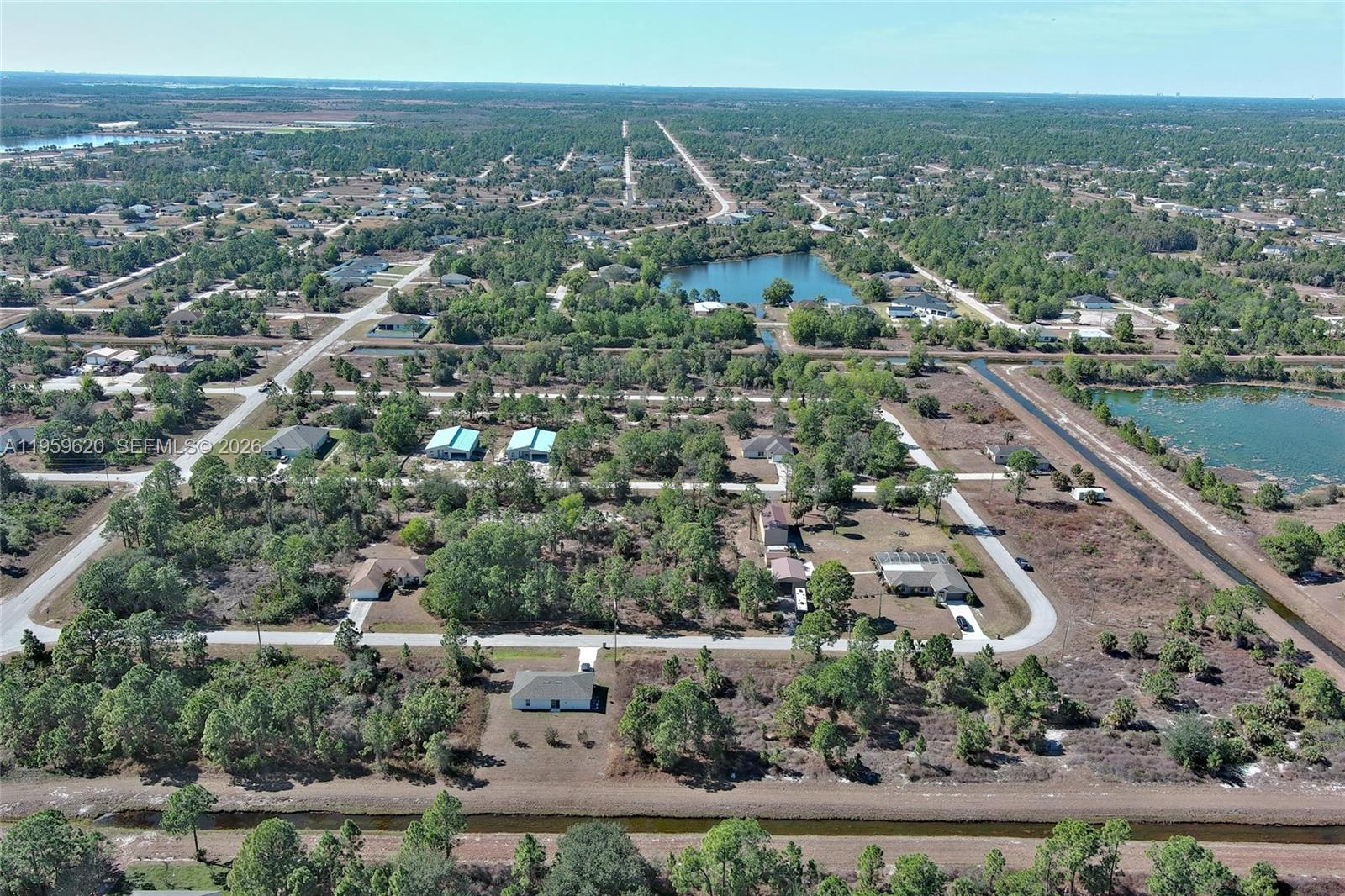 943 Foxdale Ave Lehigh Acres, FL 33974