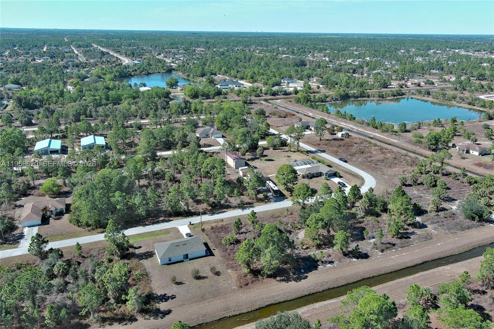 943 Foxdale Ave Lehigh Acres, FL 33974