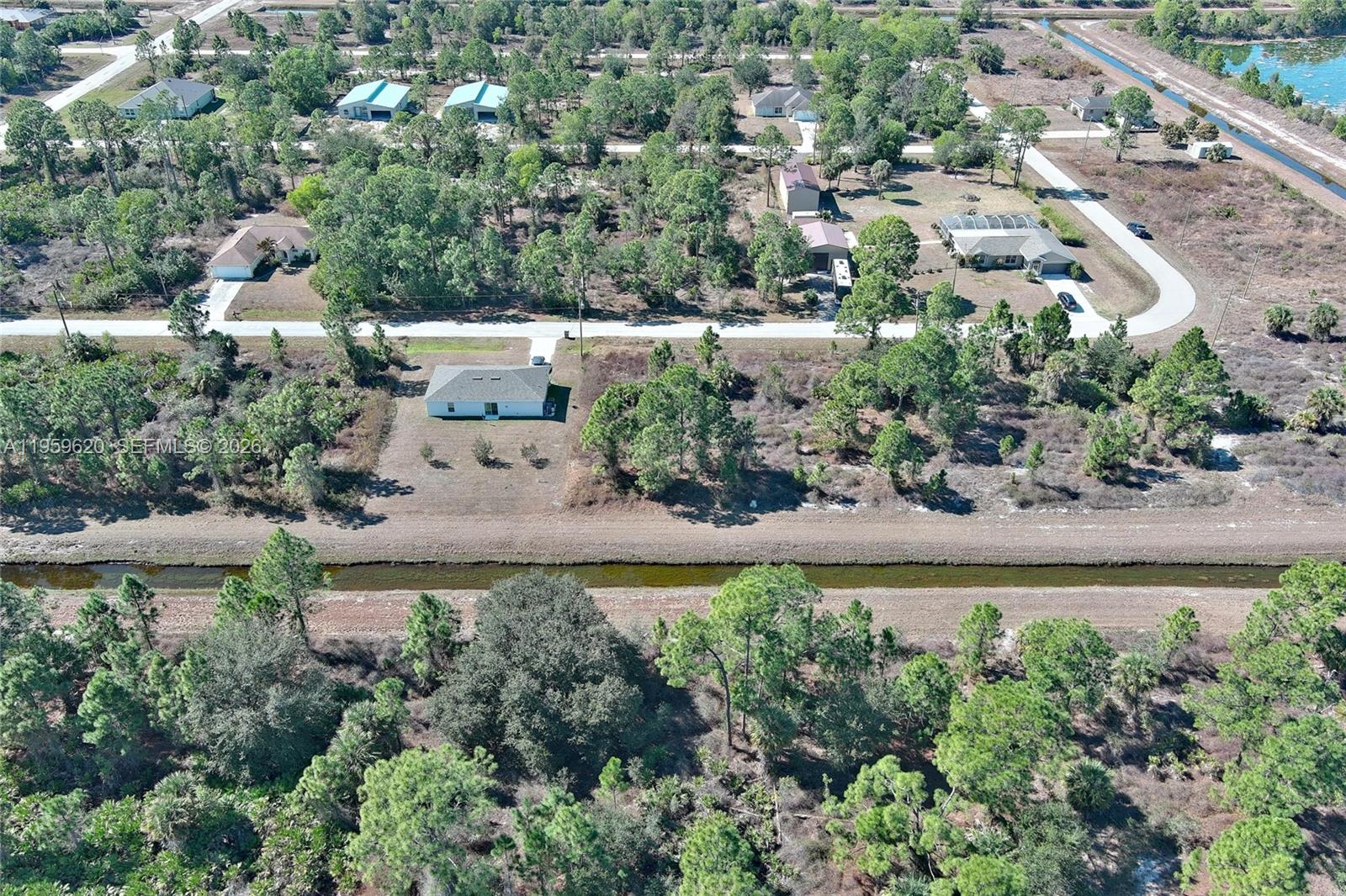 943 Foxdale Ave Lehigh Acres, FL 33974