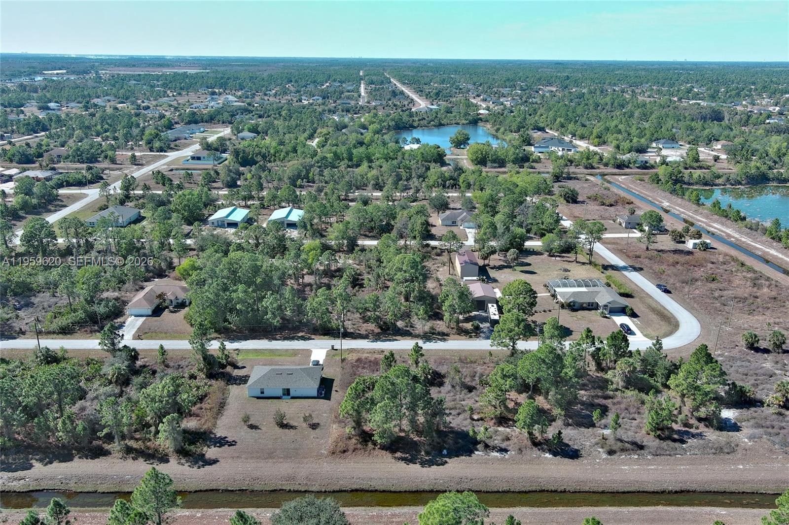 943 Foxdale Ave Lehigh Acres, FL 33974