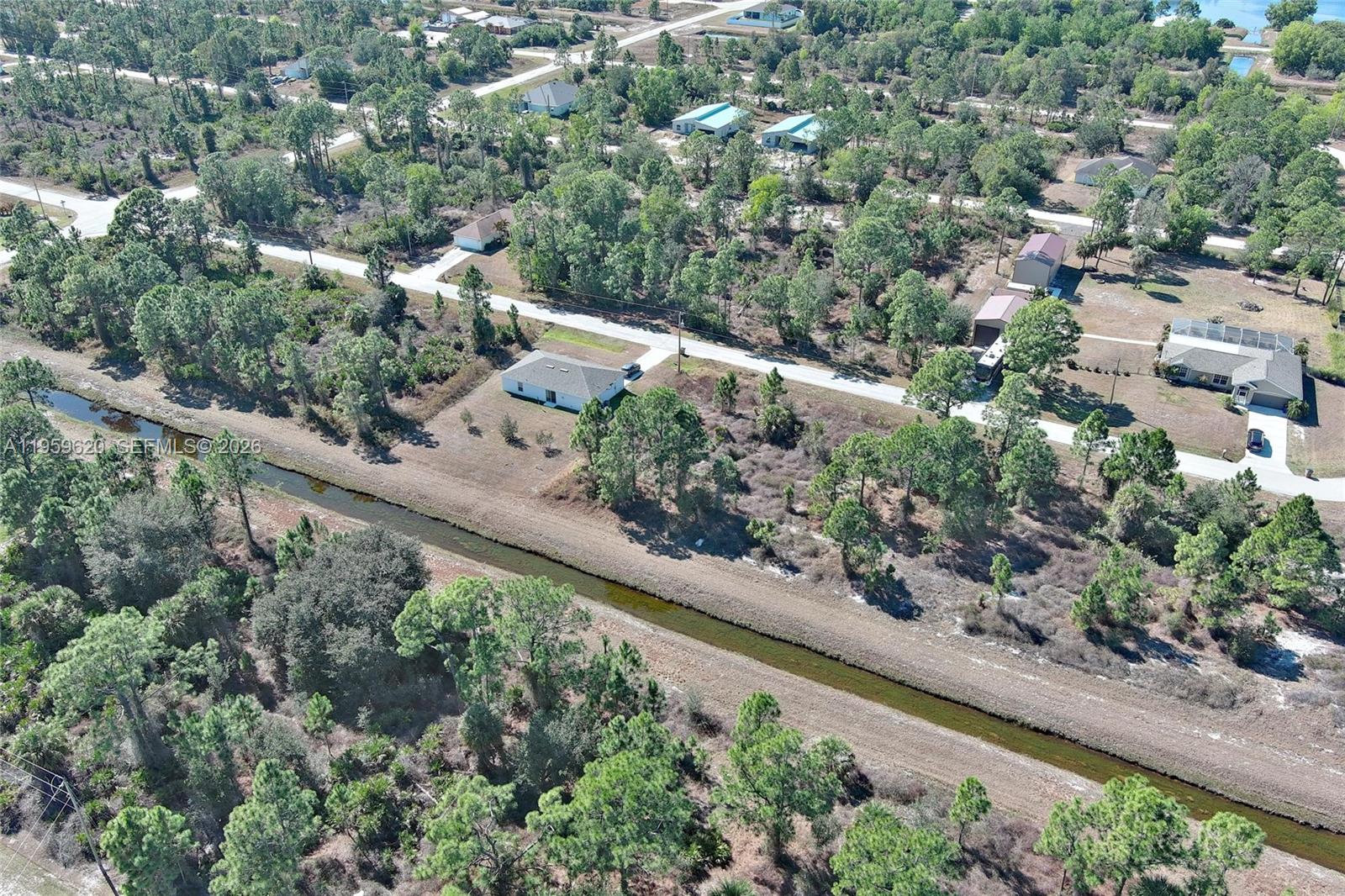 943 Foxdale Ave Lehigh Acres, FL 33974