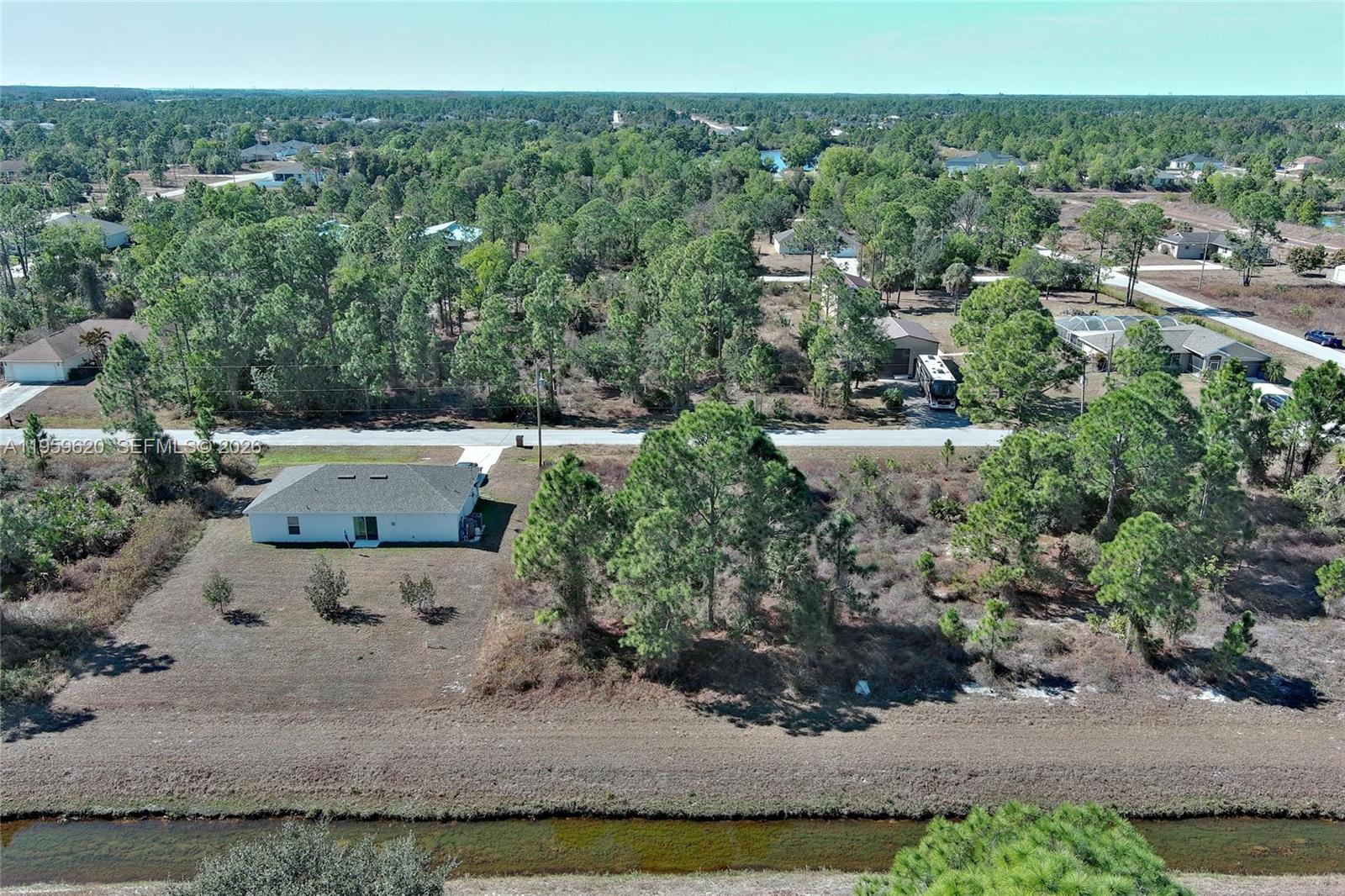 943 Foxdale Ave Lehigh Acres, FL 33974