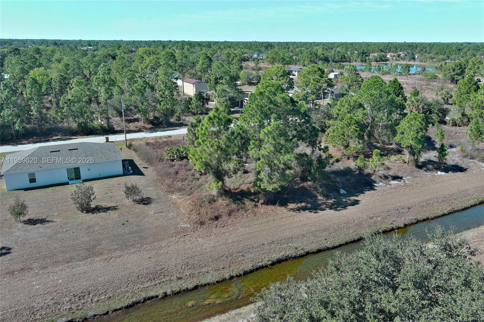 943 Foxdale Ave Lehigh Acres, FL 33974