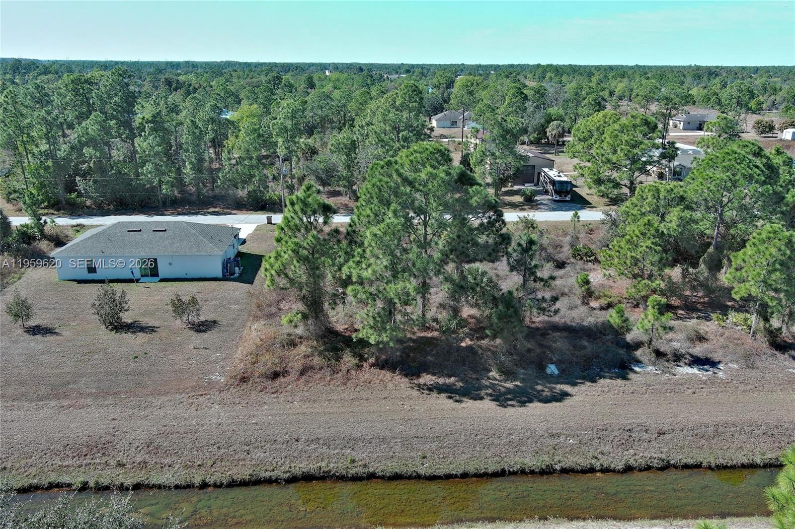 943 Foxdale Ave Lehigh Acres, FL 33974