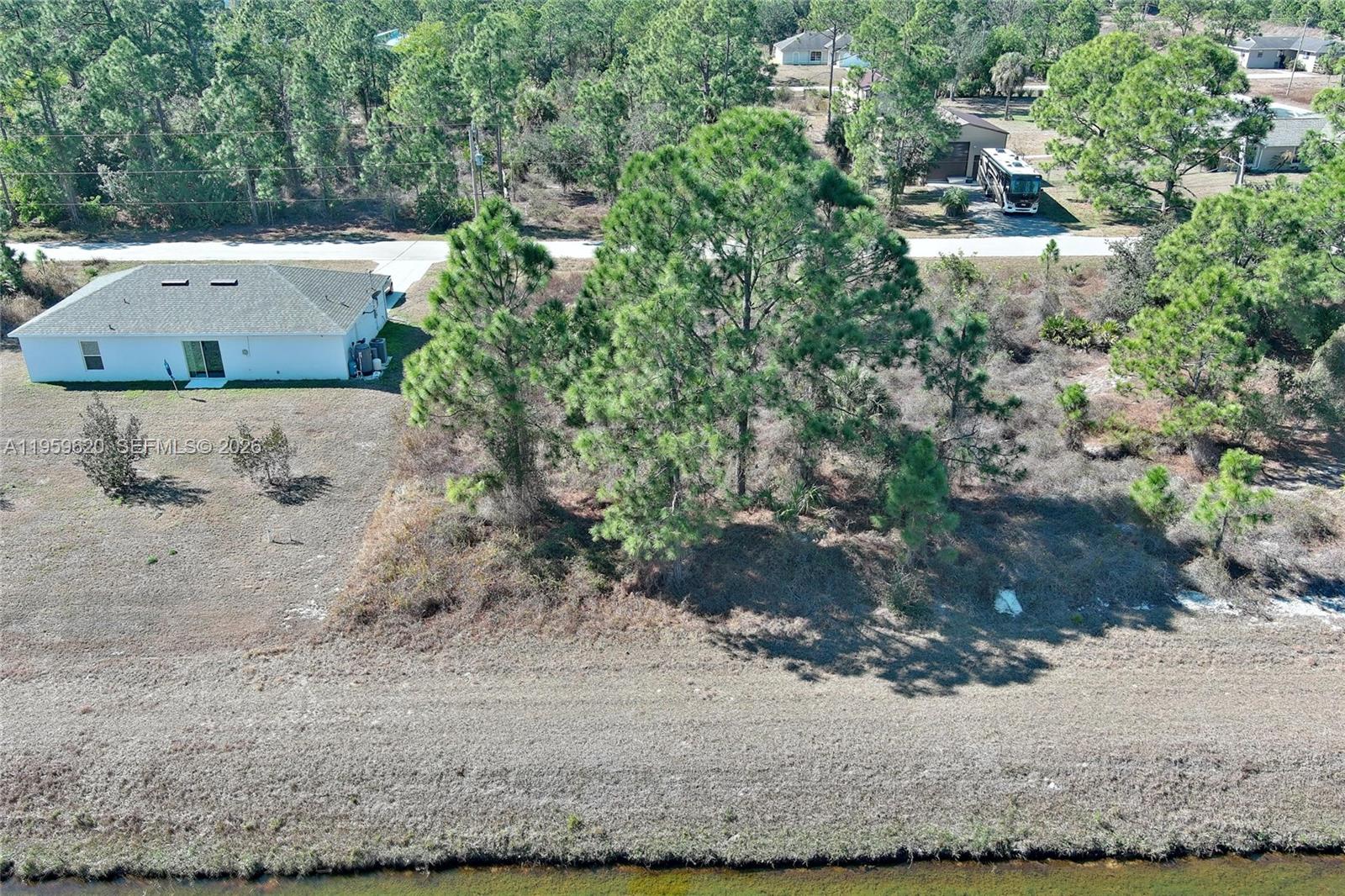 943 Foxdale Ave Lehigh Acres, FL 33974