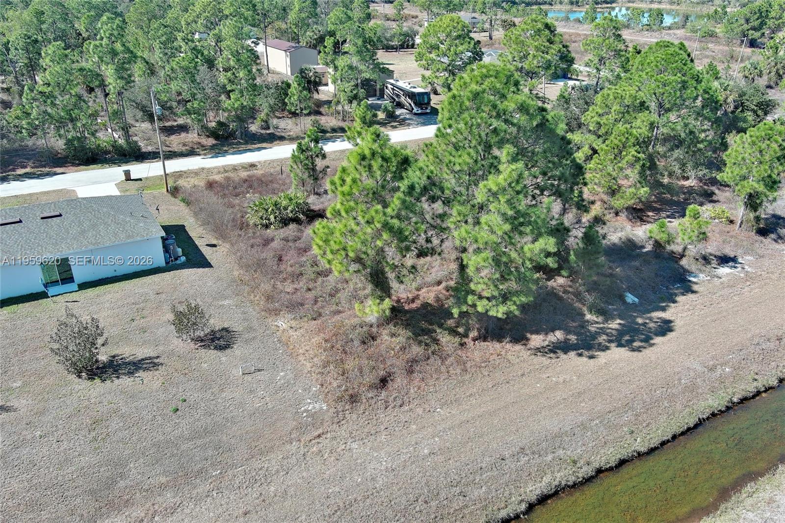 943 Foxdale Ave Lehigh Acres, FL 33974