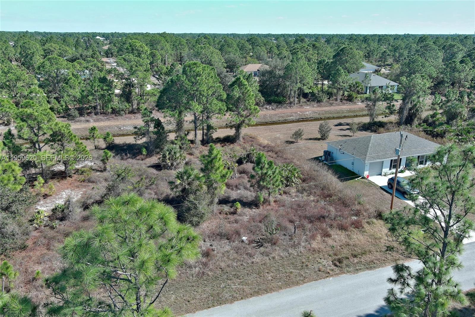 943 Foxdale Ave Lehigh Acres, FL 33974