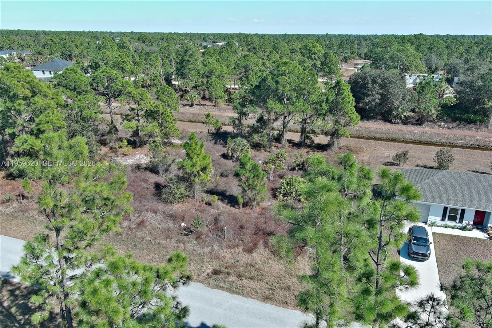 943 Foxdale Ave Lehigh Acres, FL 33974