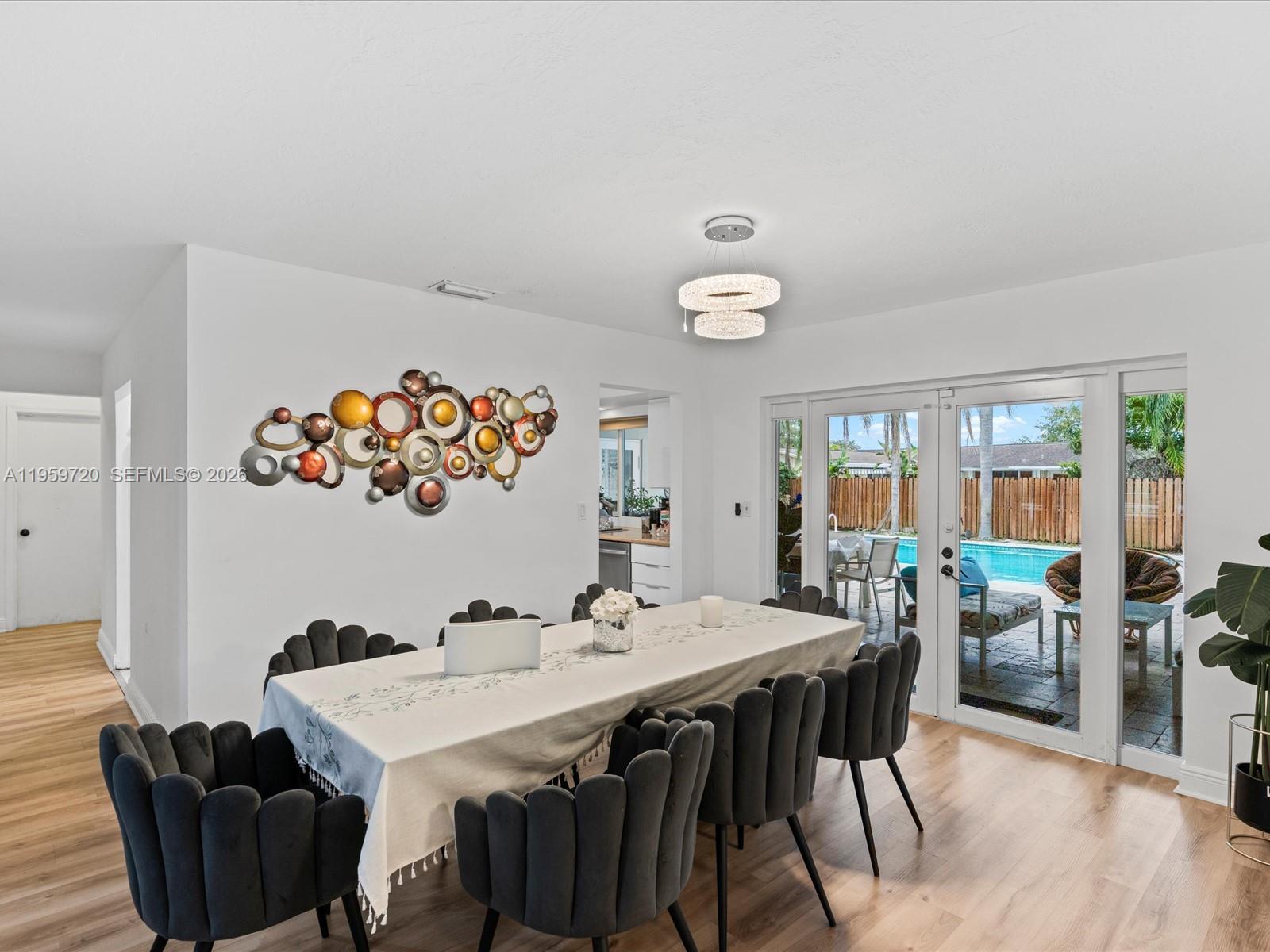 1113 N 46th Ter Hollywood, FL 33021