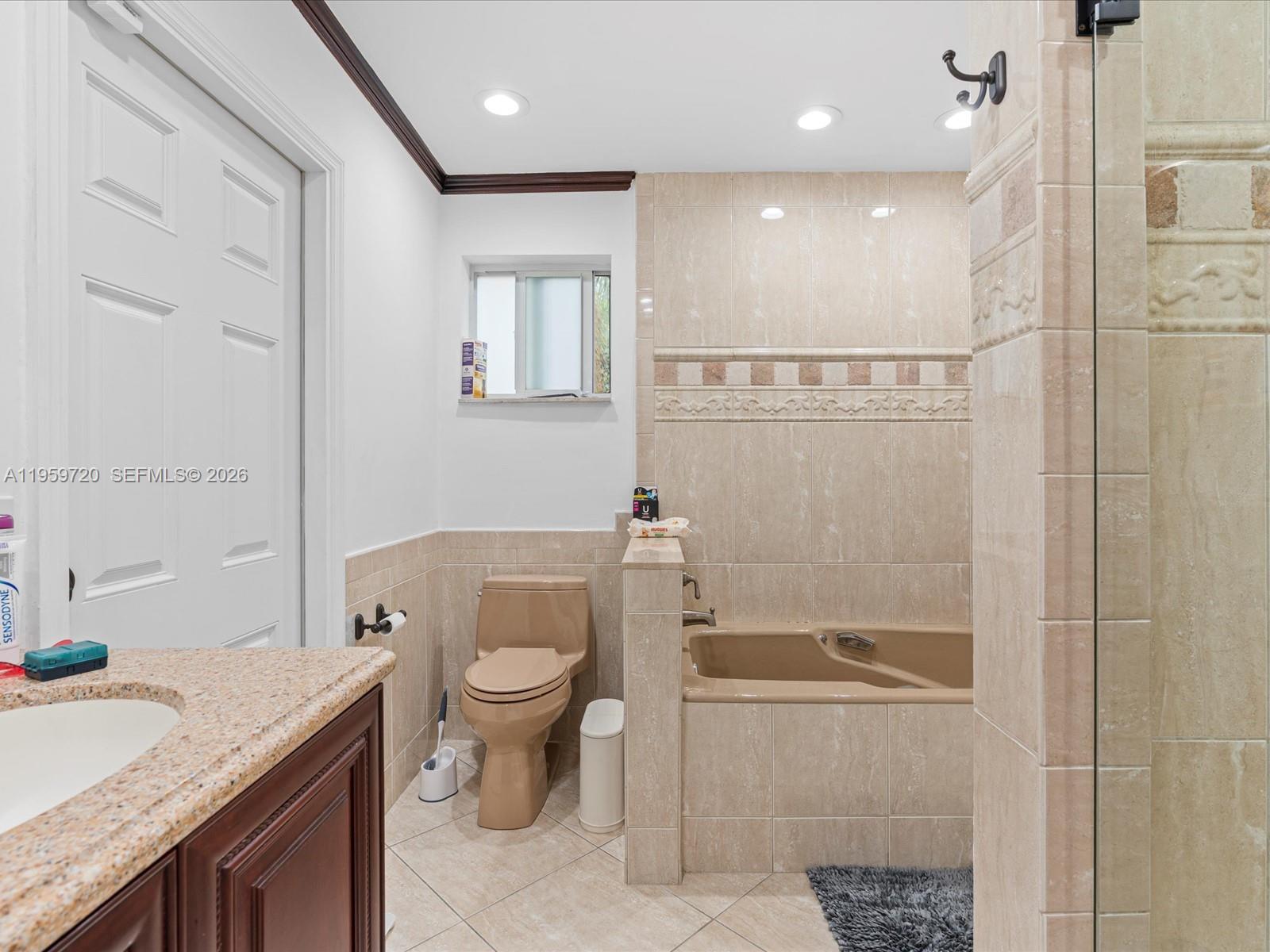 1113 N 46th Ter Hollywood, FL 33021