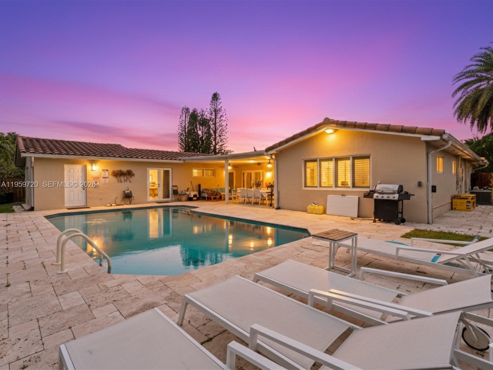 1113 N 46th Ter Hollywood, FL 33021