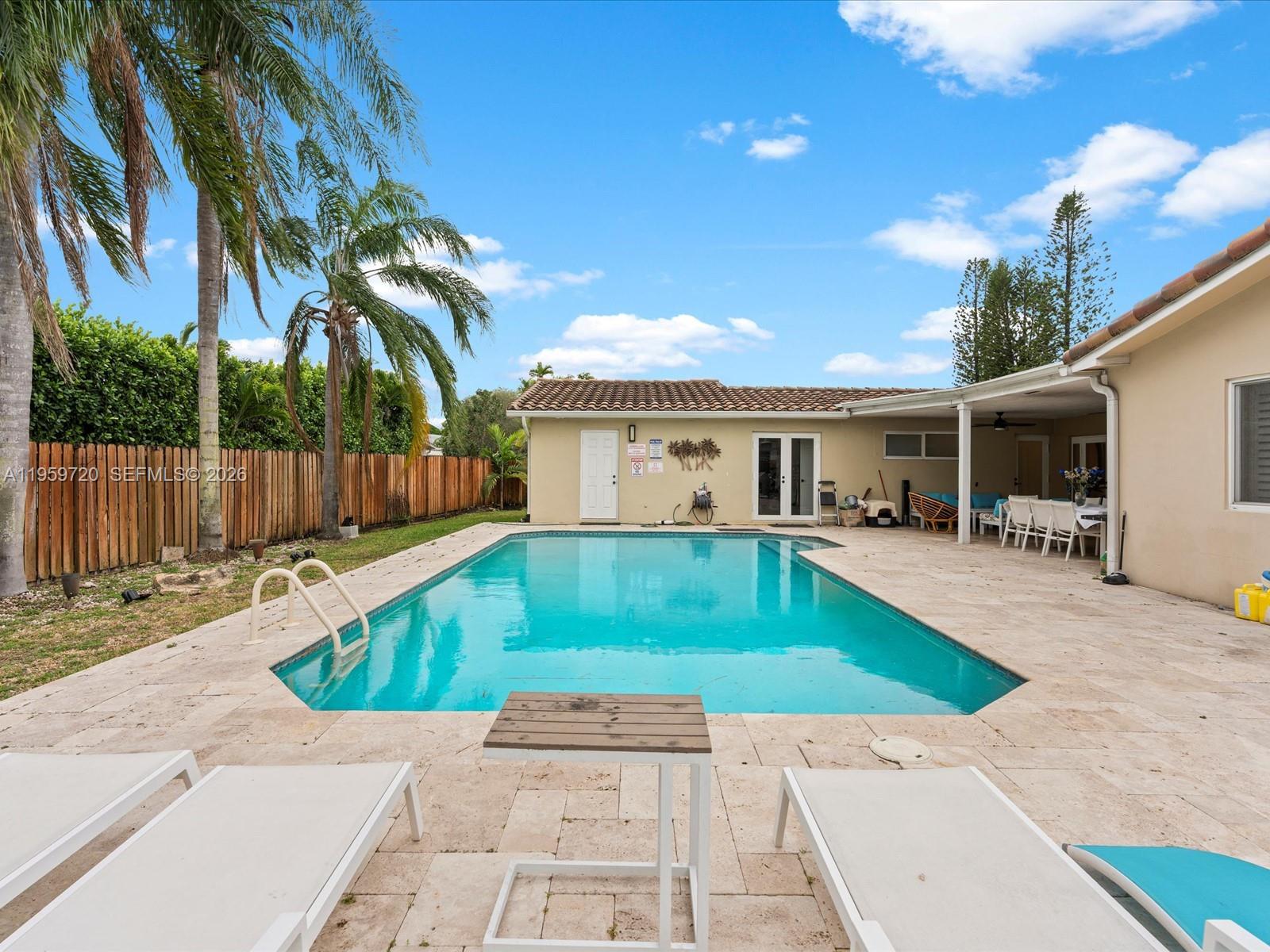 1113 N 46th Ter Hollywood, FL 33021