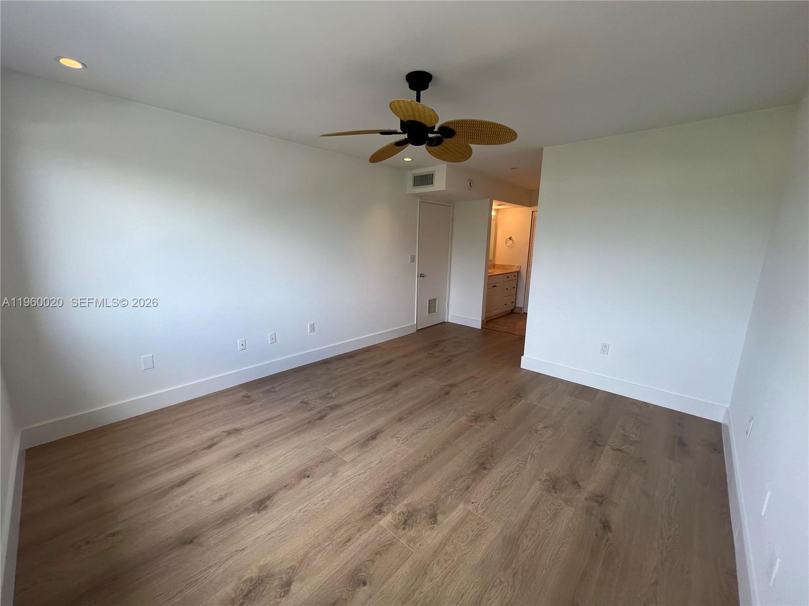 255 Galen Dr #4A Key Biscayne, FL 33149