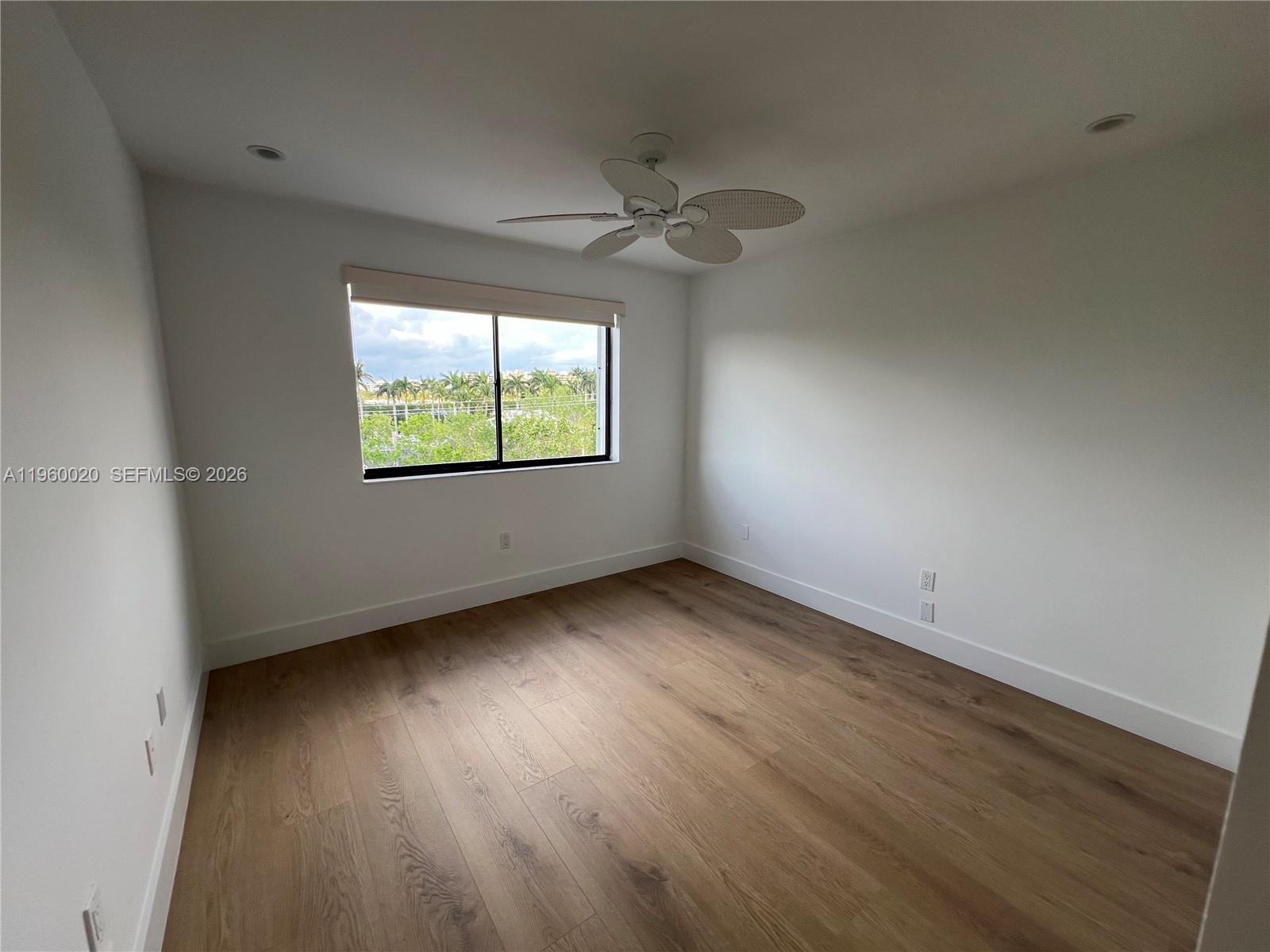 255 Galen Dr #4A Key Biscayne, FL 33149