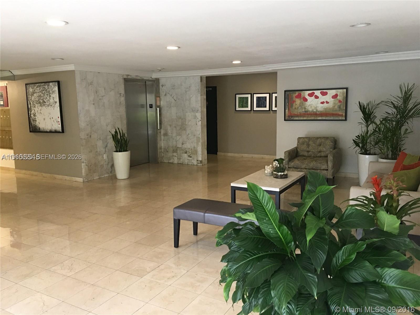 255 Galen Dr #4A Key Biscayne, FL 33149