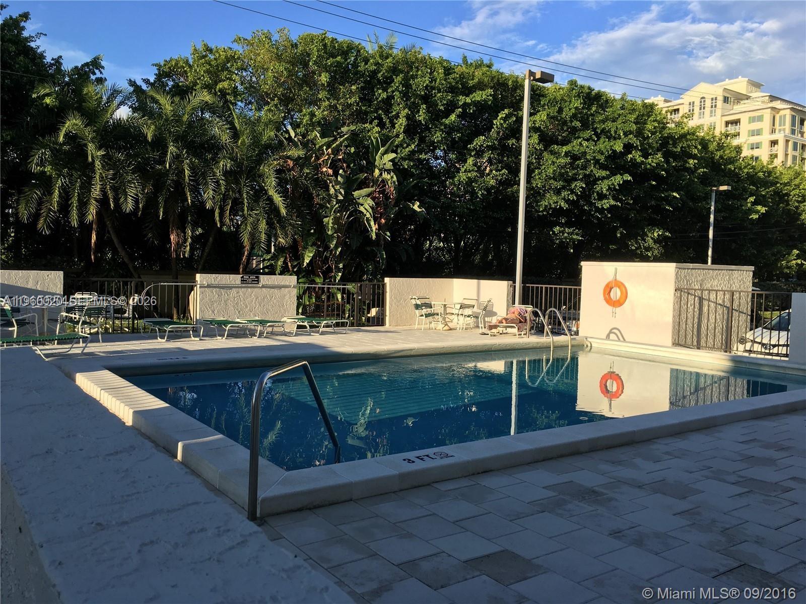 255 Galen Dr #4A Key Biscayne, FL 33149