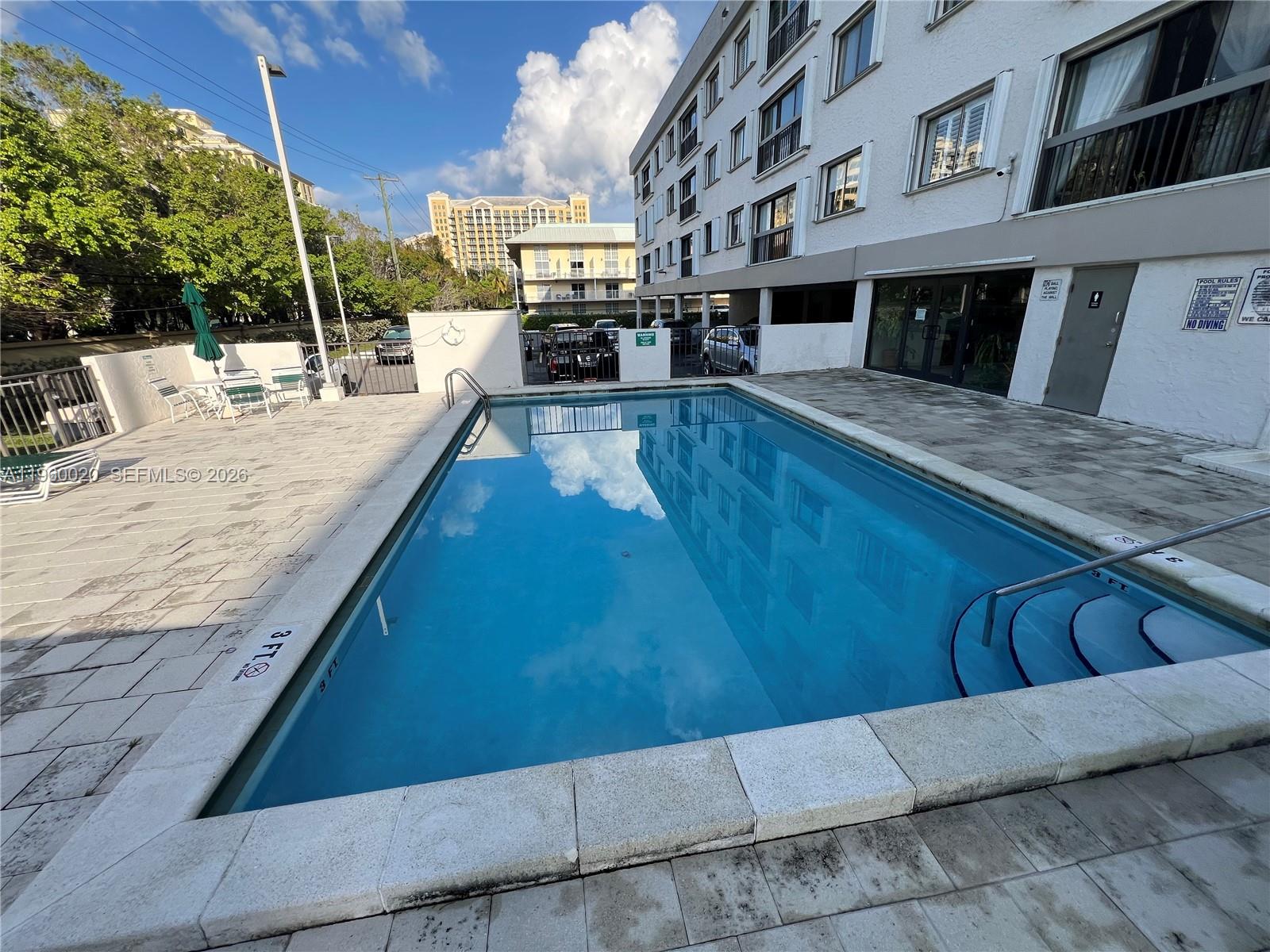 255 Galen Dr #4A Key Biscayne, FL 33149