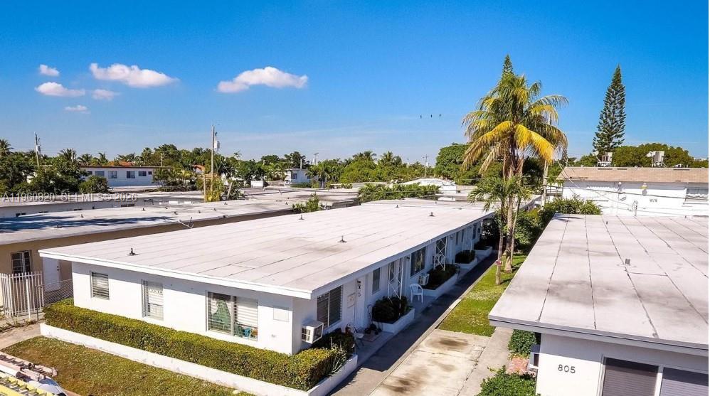 811 81st St #1 Miami Beach, FL 33141