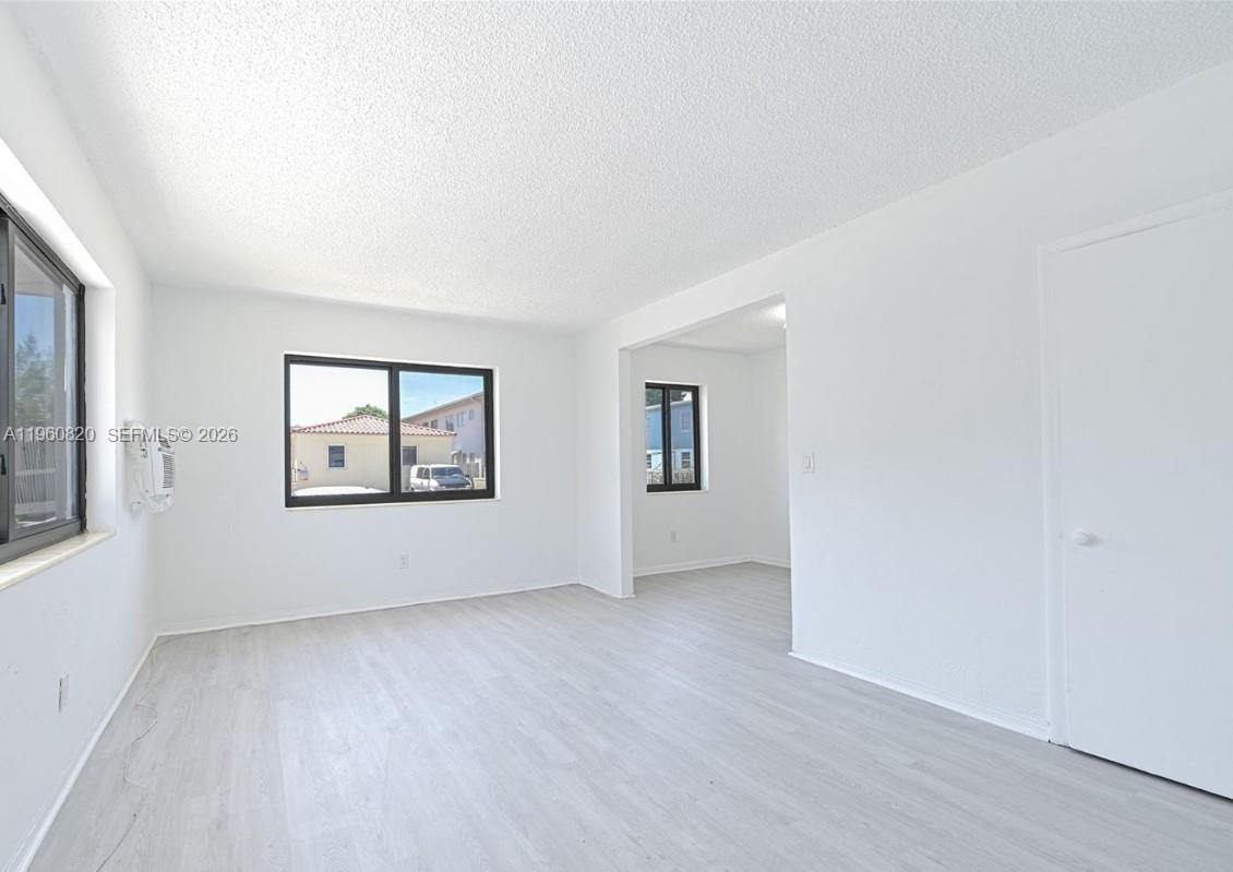 811 81st St #1 Miami Beach, FL 33141