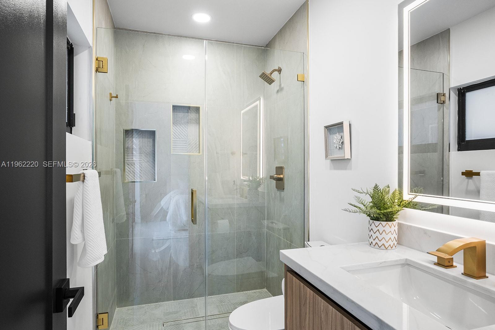 12330 SW 195th Ter Miami, FL 33177