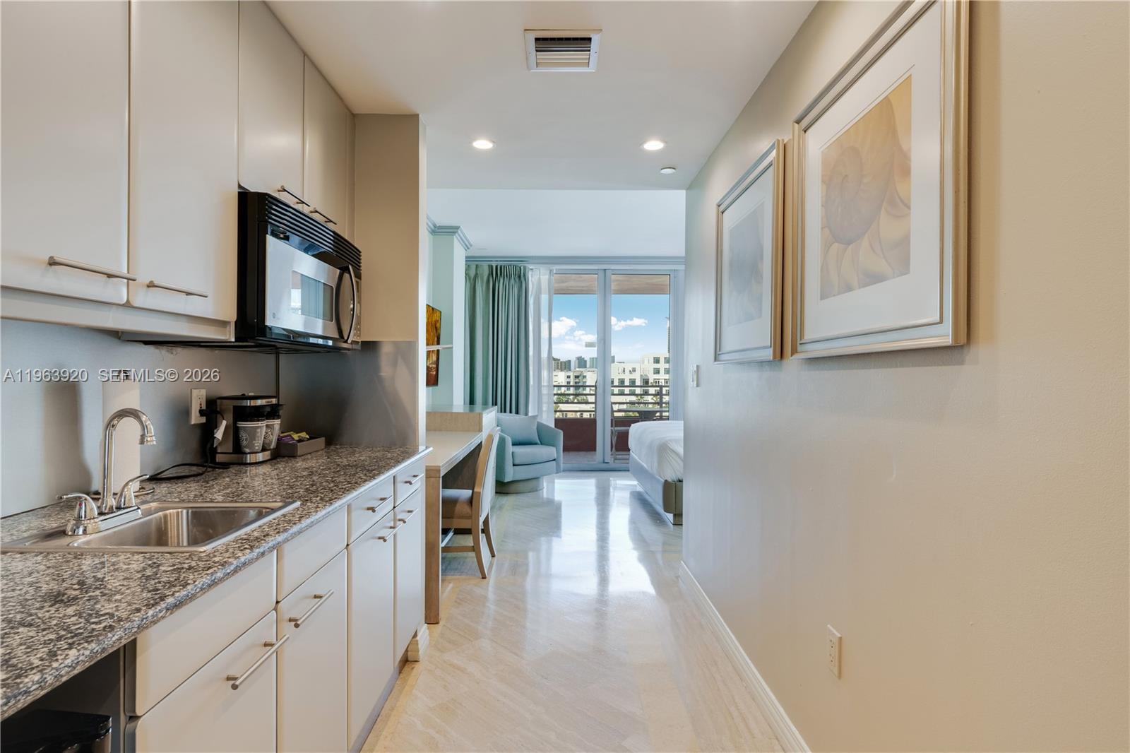 101 Ocean Dr #813 Miami Beach, FL 33139