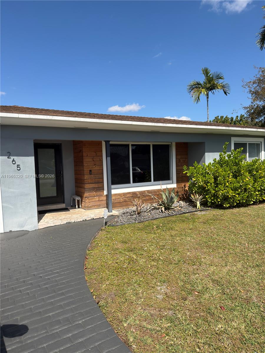 265 NE 151st St Miami, FL 33162