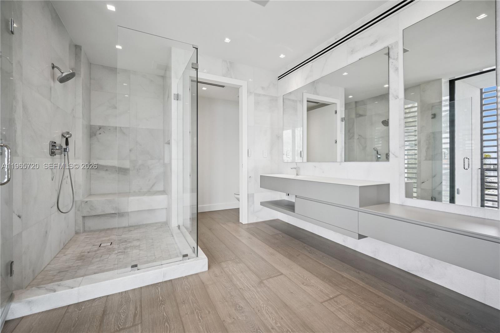 420 N Hibiscus Dr Miami Beach, FL 33139