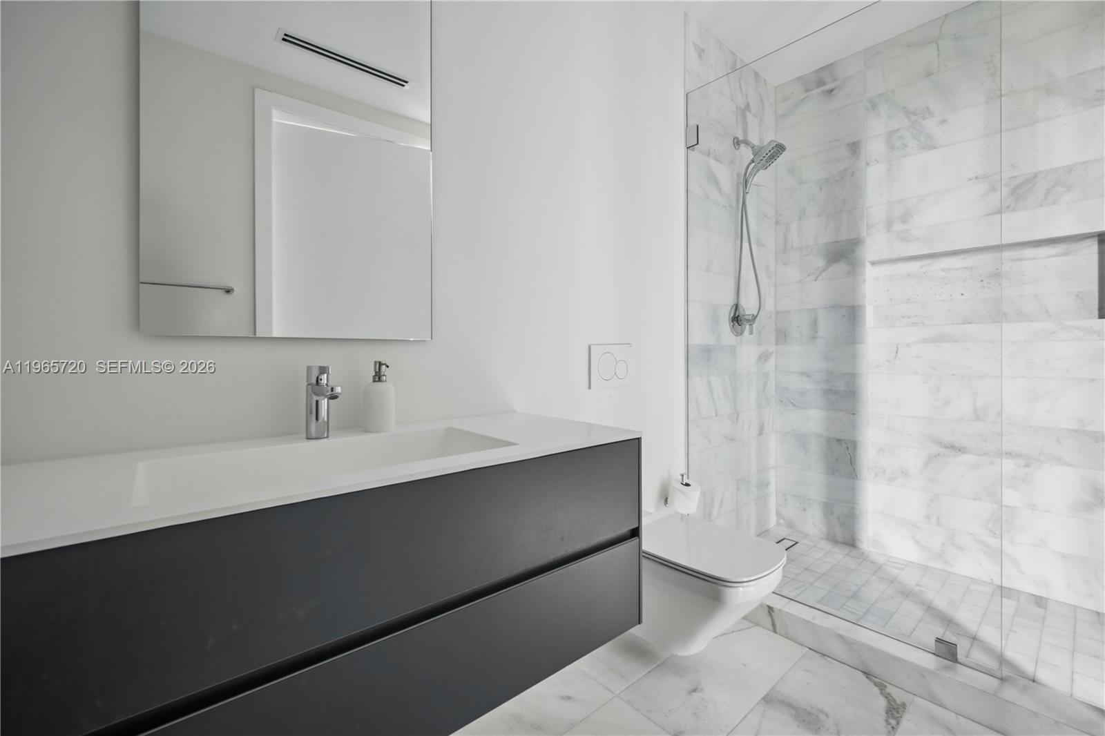 420 N Hibiscus Dr Miami Beach, FL 33139