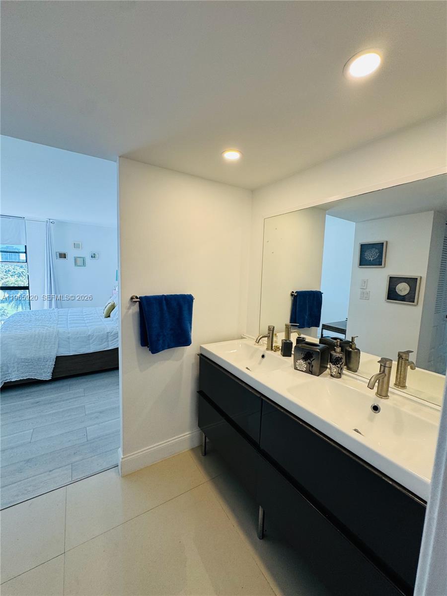 20335 W Country Clb Dr #608 Aventura, FL 33180