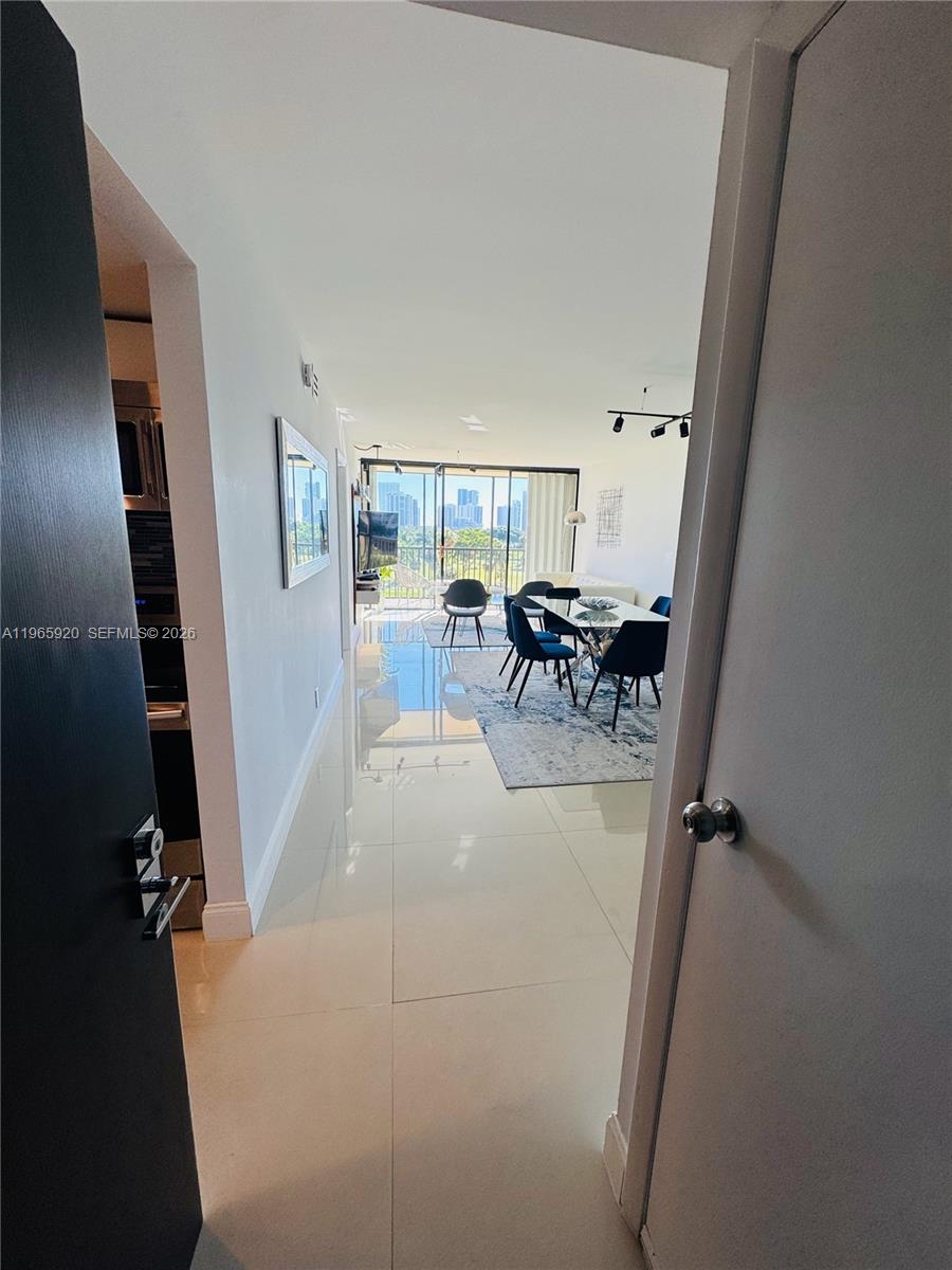 20335 W Country Clb Dr #608 Aventura, FL 33180