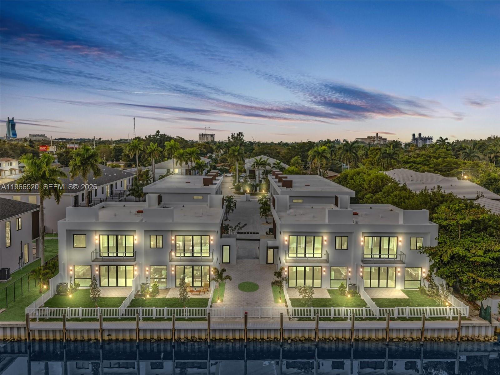 4632 SW 32nd Ave #C1