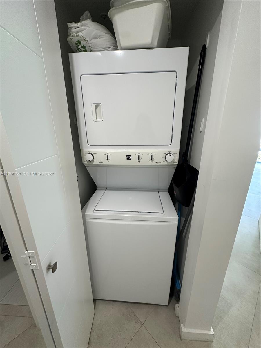 image Brickell Ten10