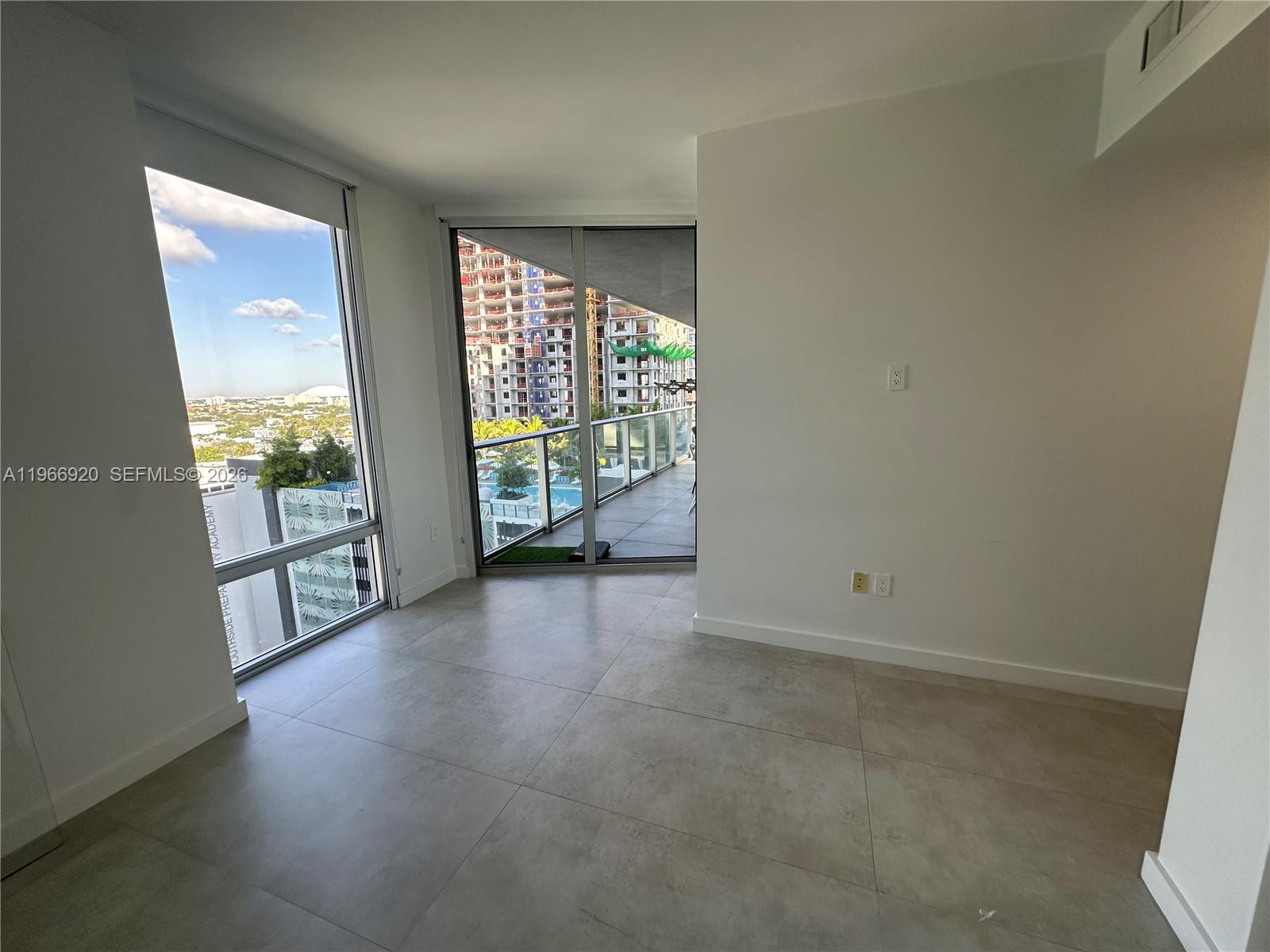 image Brickell Ten11