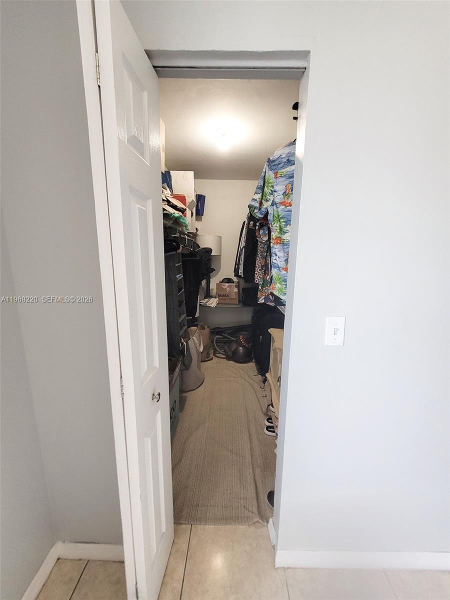 1801 S Treasure Dr #318 North Bay Village, FL 33141