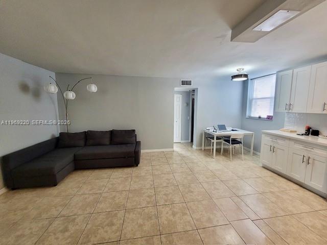 1801 S Treasure Dr #318 North Bay Village, FL 33141