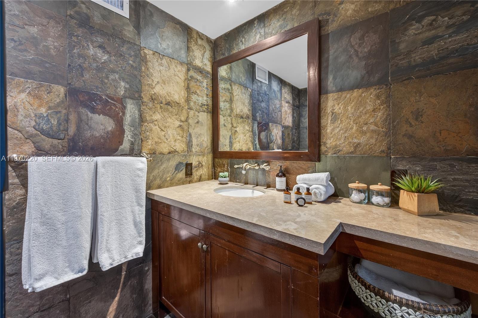 14 W San Marino Dr Miami Beach, FL 33139