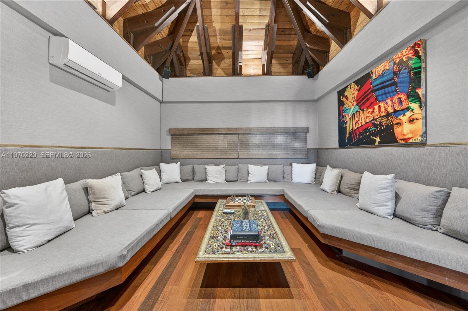 14 W San Marino Dr Miami Beach, FL 33139