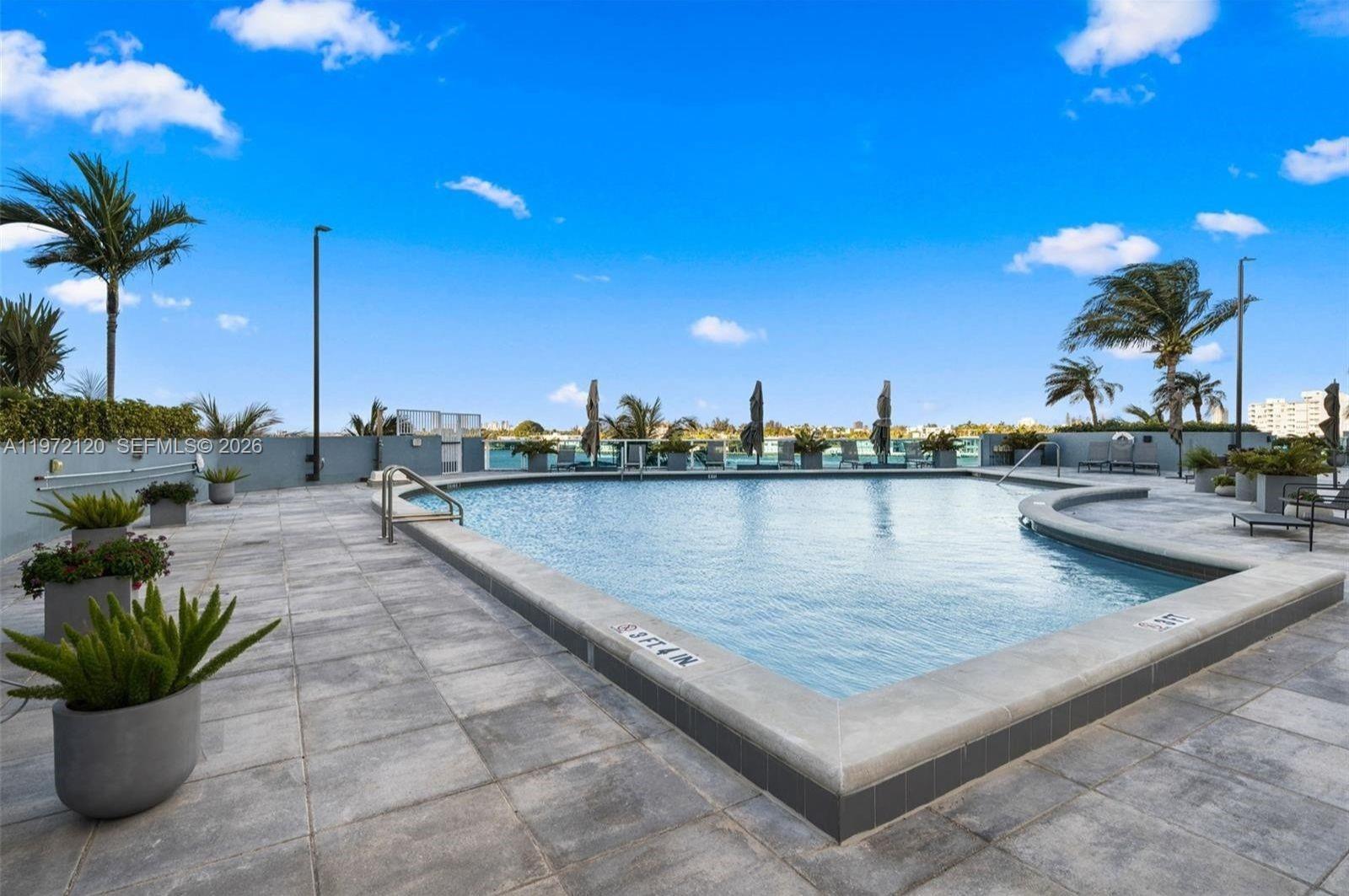 1881 79th St Cswy #1404 North Bay Village, FL 33141