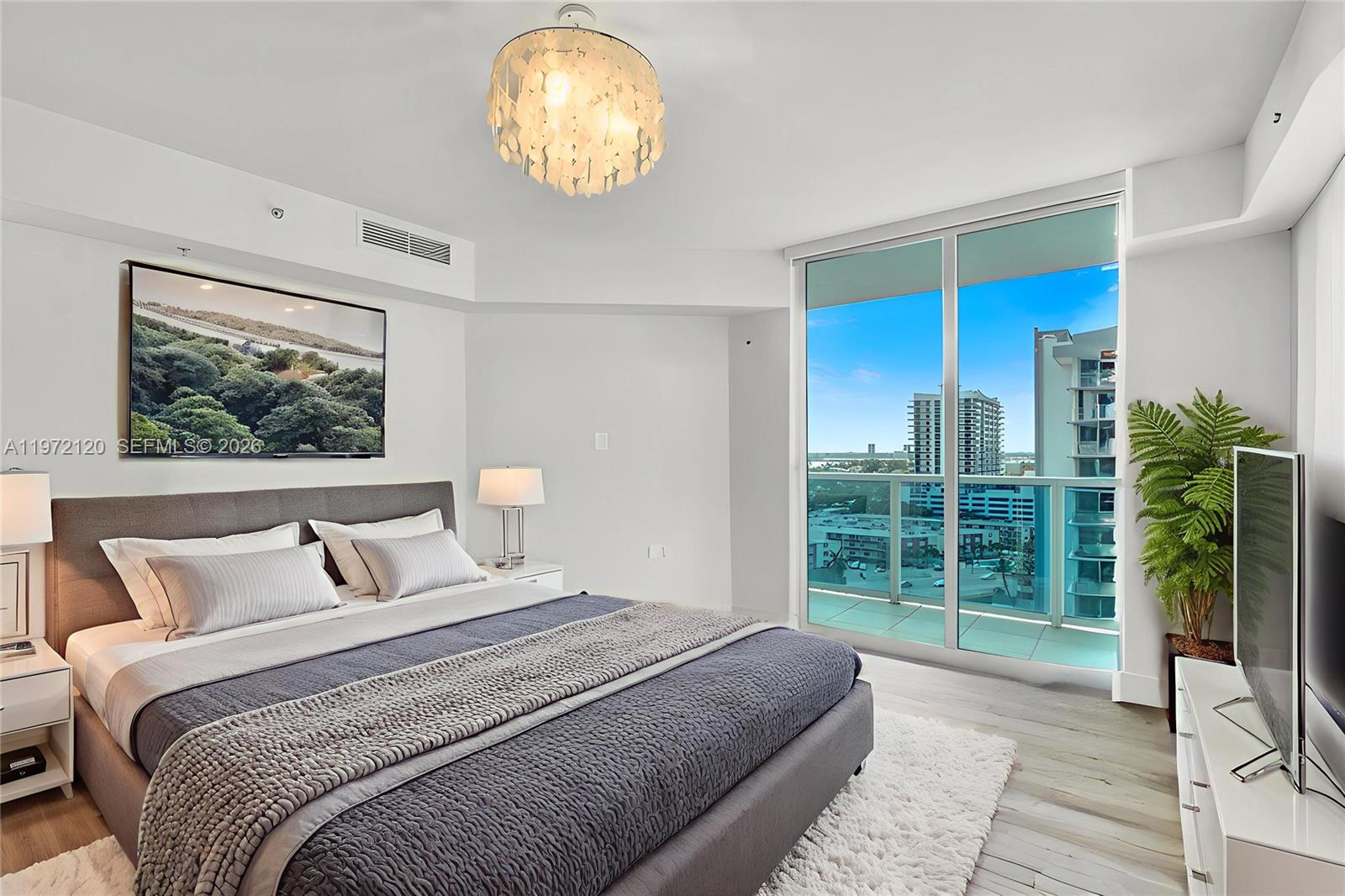 1881 79th St Cswy #1404 North Bay Village, FL 33141