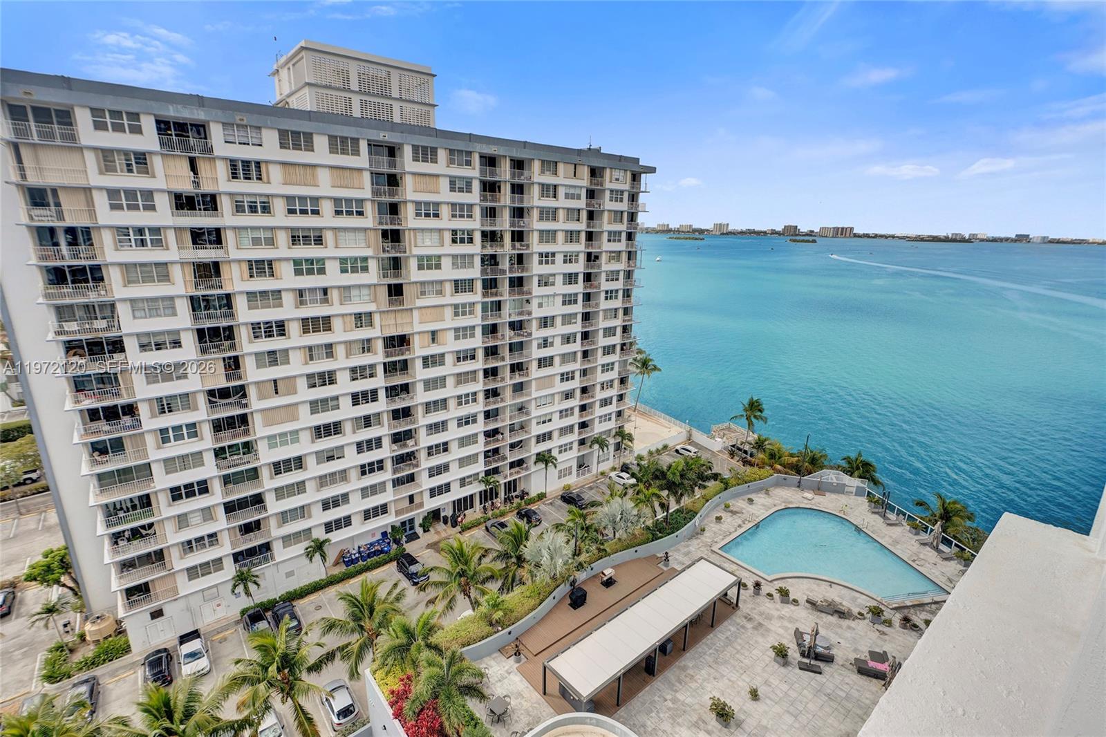 1881 79th St Cswy #1404 North Bay Village, FL 33141