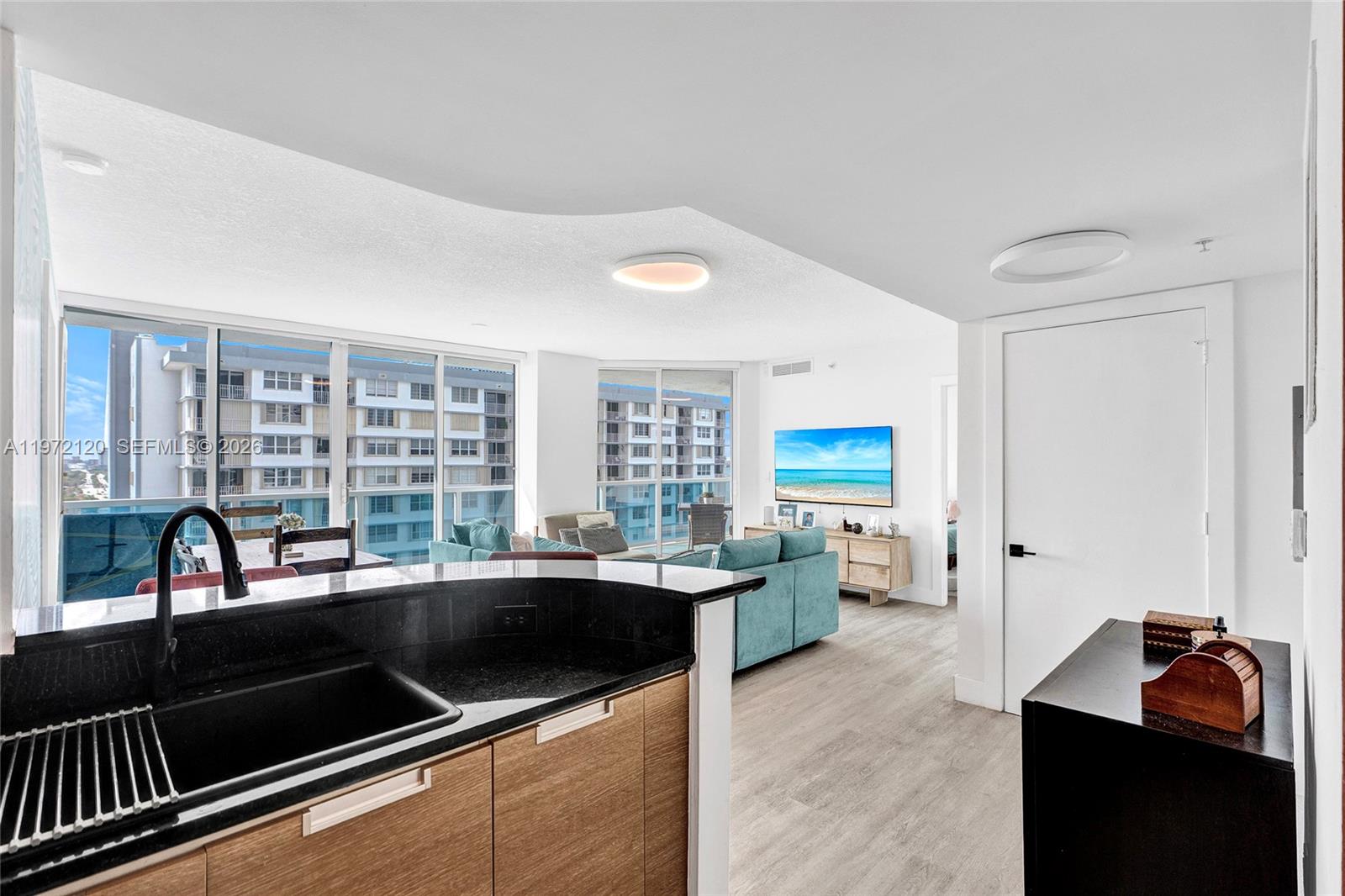 1881 79th St Cswy #1404 North Bay Village, FL 33141